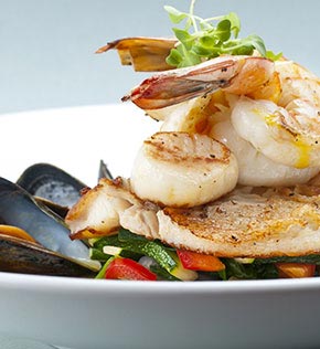 Dine at Key Largo, Florida